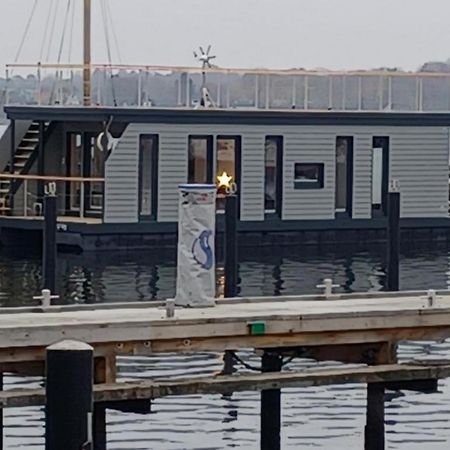Hausboot Gluecksmomente Mit Dachterrasse In Schleswig Am Ostseefjord Schlei Buitenkant foto