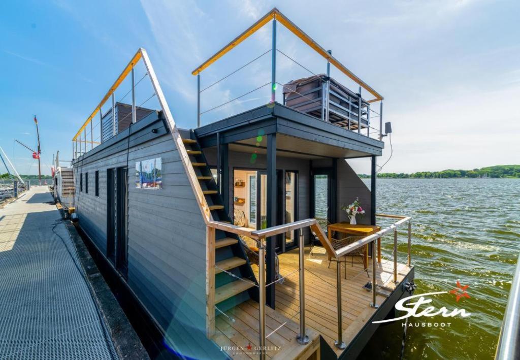 Hausboot Gluecksmomente Mit Dachterrasse In Schleswig Am Ostseefjord Schlei Buitenkant foto